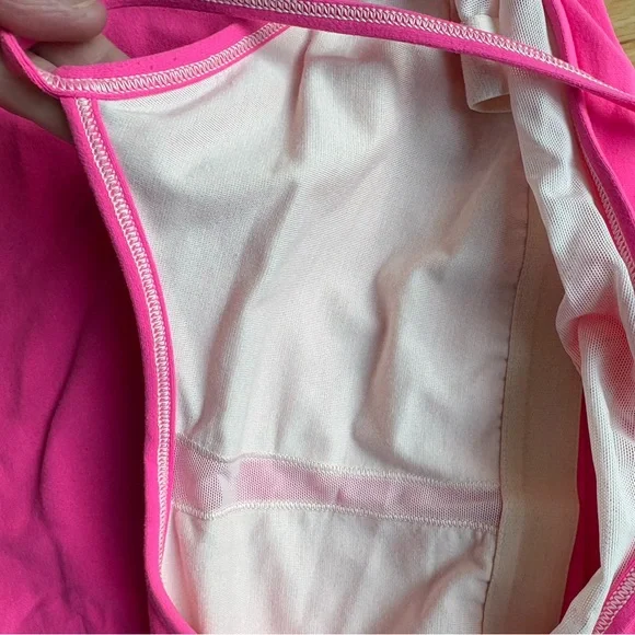 Lululemon Racerback tank hot pink - Picture 4 of 7